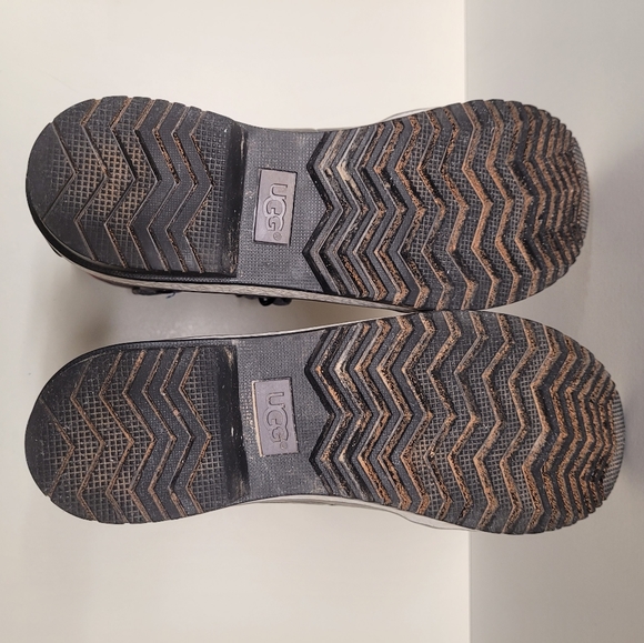 💖HOST PICK💖 UGG Marrais Waterproof Boots - Picture 9 of 12